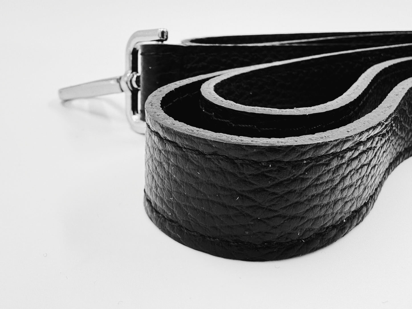 Bandolera Nea negro + Envío GRATIS