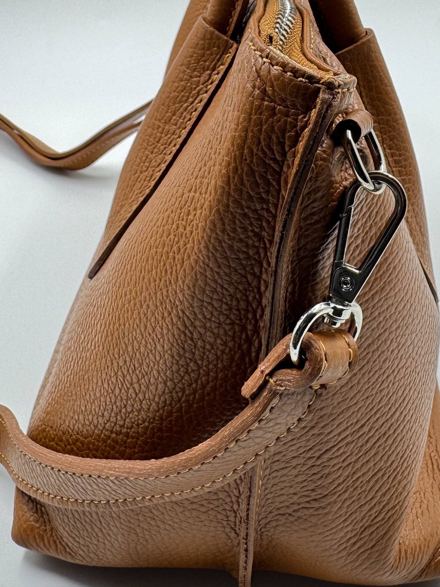 Cartera de Mano Flavia Toffee+Envio GRATIS