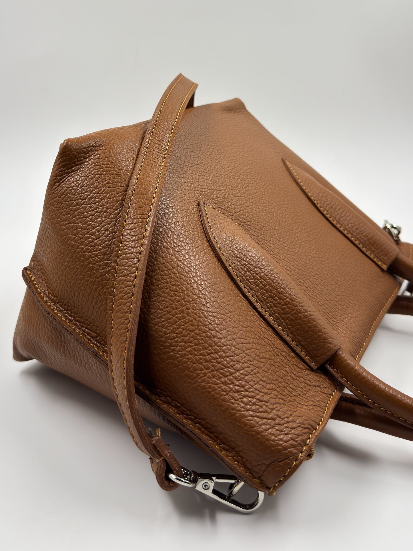 Cartera de Mano Flavia Toffee+Envio GRATIS